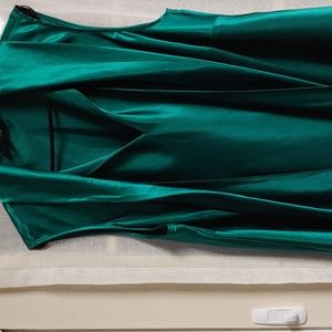 Green silky DeepV w neck wrap/tie Sleeveless Blouse by Evan Picone